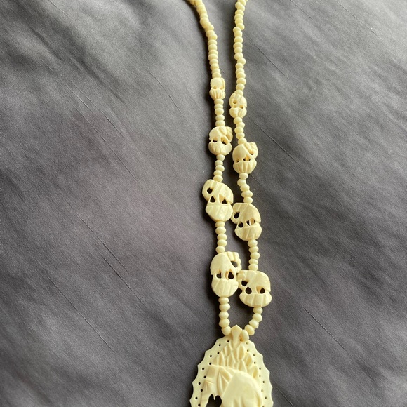 Vintage Ivory carved necklace, elephant figures - Picture 4 of 5